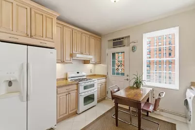 2912 N Commonwealth Avenue #8D, Chicago, IL 60657 - Photo 13