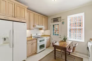 2912 N Commonwealth Ave, Chicago, IL 60657 - Photo 13