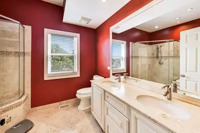 1039 Viewpoint Drive, Lake in the Hills, IL 60156 - Photo 25