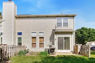 1039 Viewpoint Dr, Lake in the Hills, IL 60156 - Photo 27