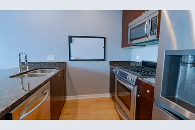 303 W Ohio Street #3804, Chicago, IL 60654 - Photo 3