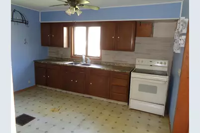 106 W Second Street, Leaf River, IL 61047 - Photo 11