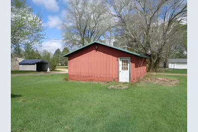 106 W Second Street, Leaf River, IL 61047 - Photo 5