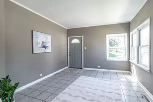 201 S Park Ave, Waukegan, IL 60085 - Photo 3
