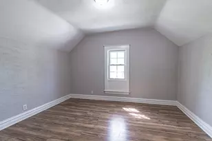 201 S Park Ave, Waukegan, IL 60085 - Photo 11
