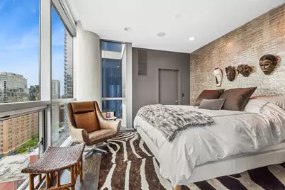 110 W Superior Street #1502, Chicago, IL 60654 - Photo 13