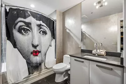 110 W Superior Street #1502, Chicago, IL 60654 - Photo 15