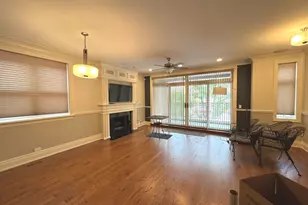2848 N Sheffield Ave, Chicago, IL 60657 - Photo 3