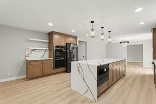 1504 Pfingsten Rd, Glenview, IL 60025 - Photo 7
