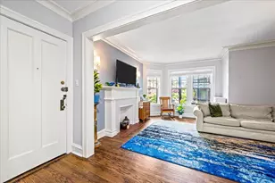 632 Sheridan Square, Evanston, IL 60202 - Photo 3