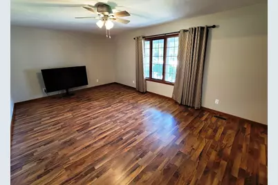 509 Willow Place, Salem, IL 62881 - Photo 13