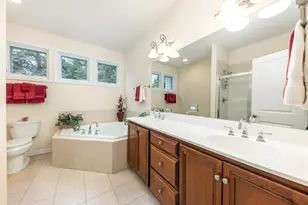 2701 W Walnut Ct, Woodridge, IL 60517 - Photo 13