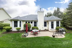 2701 W Walnut Ct, Woodridge, IL 60517 - Photo 25