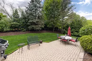 2701 W Walnut Ct, Woodridge, IL 60517 - Photo 23