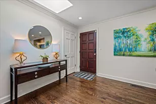 2018 Beechwood Ave, Wilmette, IL 60091 - Photo 3
