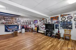 1471 Knotty Pine Dr, Elgin, IL 60123 - Photo 19