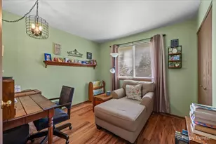 1471 Knotty Pine Dr, Elgin, IL 60123 - Photo 17