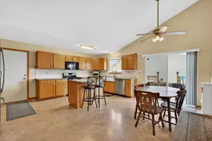 25557 S Mallard Dr, Channahon, IL 60410 - Photo 7