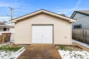 7424 W 57th Pl, Summit, IL 60501 - Photo 23