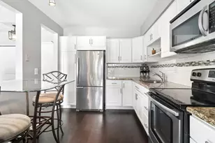 2407 E Olive St, Arlington Heights, IL 60004 - Photo 7