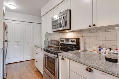 1215 N Waterman Avenue #2E, Arlington Heights, IL 60004 - Photo 9
