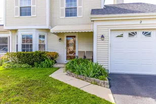 2 Sandhurst Rd, Mundelein, IL 60060 - Photo 3