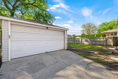 8742 S Washtenaw Avenue, Evergreen Park, IL 60805 - Photo 31