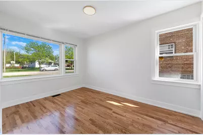 8742 S Washtenaw Avenue, Evergreen Park, IL 60805 - Photo 7