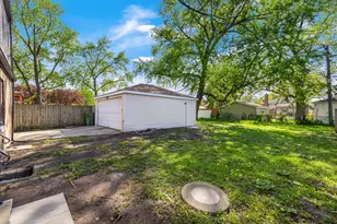 8742 S Washtenaw Ave, Evergreen Park, IL 60805 - Photo 33