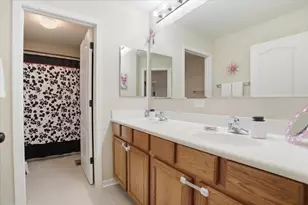 2240 Trailside Ln, Wauconda, IL 60084 - Photo 29