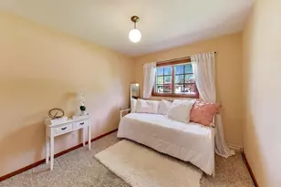 1719 Verde Dr, Mount Prospect, IL 60056 - Photo 15