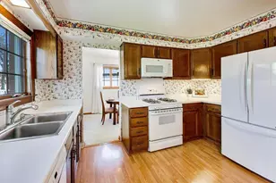 1719 Verde Dr, Mount Prospect, IL 60056 - Photo 7