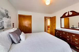 1719 Verde Dr, Mount Prospect, IL 60056 - Photo 11