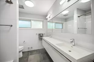 751 Woodridge Ln, Glencoe, IL 60022 - Photo 17