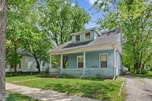 403 W Columbia Ave, Champaign, IL 61820 - Photo 3