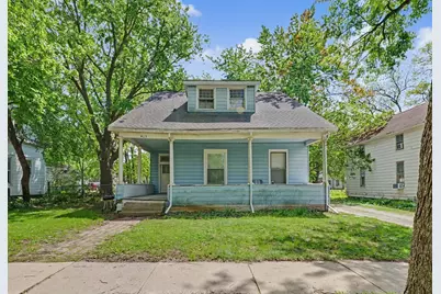 403 W Columbia Avenue, Champaign, IL 61820 - Photo 1