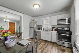 403 W Columbia Ave, Champaign, IL 61820 - Photo 9