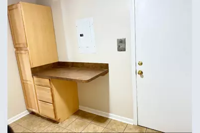 551 Carlysle Drive #10, Clarendon Hills, IL 60514 - Photo 11