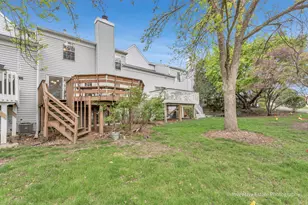 327 Shadybrook Ln, Aurora, IL 60504 - Photo 23