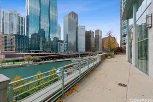 415 E North Water St, Chicago, IL 60611 - Photo 43