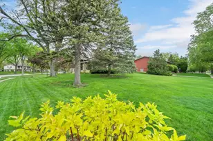 6955 Parkview Dr, Downers Grove, IL 60516 - Photo 23