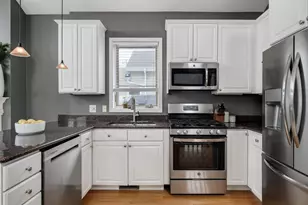 3027 N Racine Ave, Chicago, IL 60657 - Photo 11