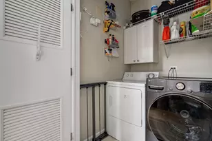 3027 N Racine Ave, Chicago, IL 60657 - Photo 17