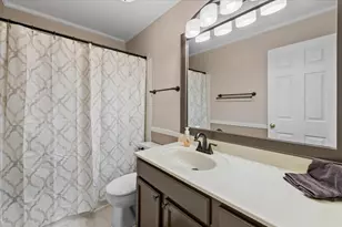 401 Aldrin Ave, Batavia, IL 60510 - Photo 13