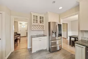 1801 Glenview Ave, Park Ridge, IL 60068 - Photo 3