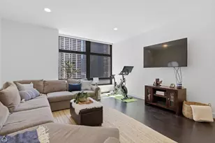 680 N Lake Shore Dr, Chicago, IL 60611 - Photo 5