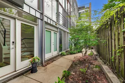 1757 W Sunnyside Avenue #D, Chicago, IL 60640 - Photo 3