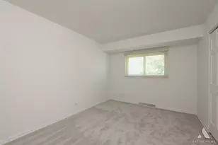6425 Clark Dr, Woodridge, IL 60517 - Photo 33