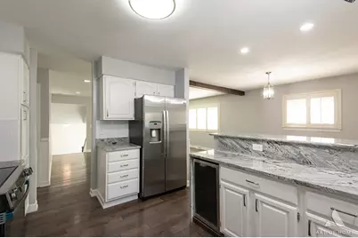 6425 Clark Drive, Woodridge, IL 60517 - Photo 11