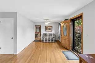 4 E Madison St, Villa Park, IL 60181 - Photo 3